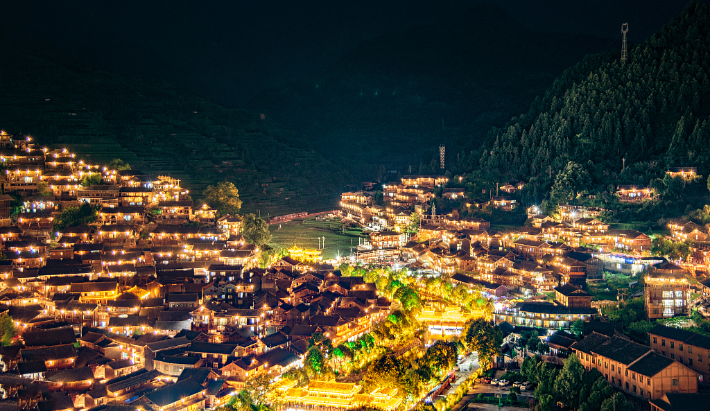 ��С�߿ס�����ǧ����կ�洿�������